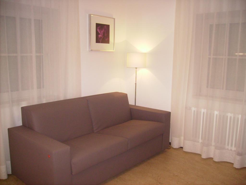 Appartements Christa Dobbiaco Oda fotoğraf